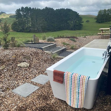 Soul Shack, With Outdoor Bath Villa Raglan Exteriör bild