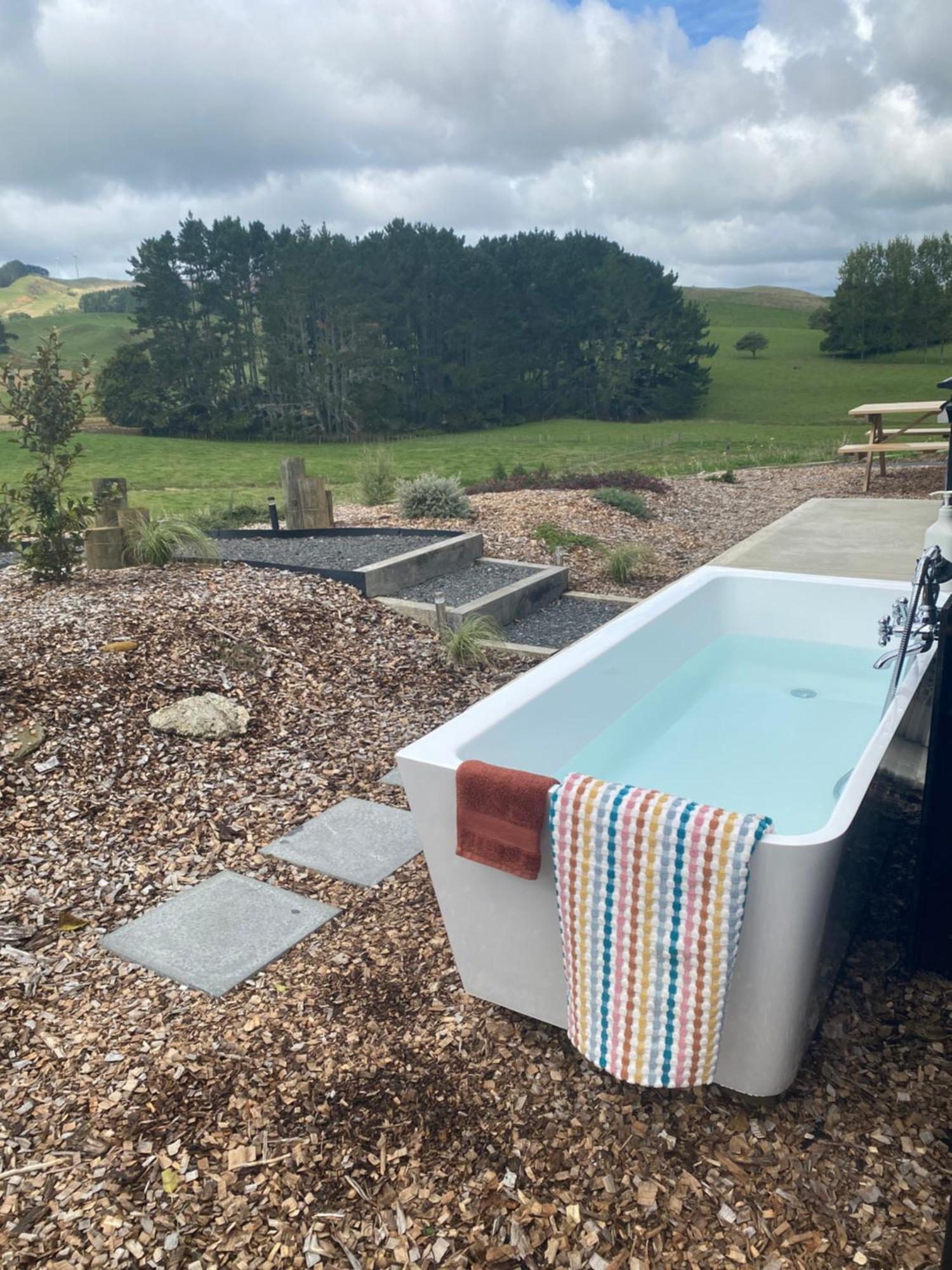 Soul Shack, With Outdoor Bath Villa Raglan Exteriör bild